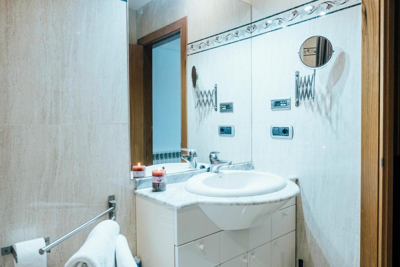 Apartament El Sexto De La Playa + Parking Gratis Gijón Zewnętrze zdjęcie