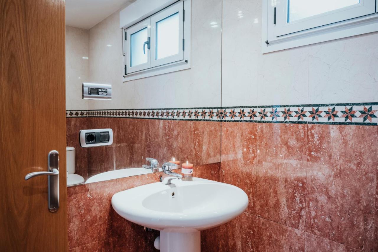 Apartament El Sexto De La Playa + Parking Gratis Gijón Zewnętrze zdjęcie